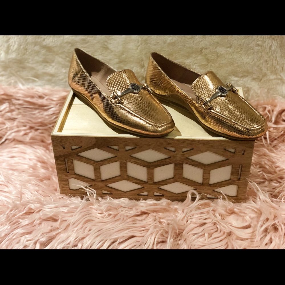 Rose gold DKNY ⚡️✨✨💁🏻‍♀️